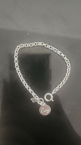 צמיד מיני מטבע חריטה מעויין photo review